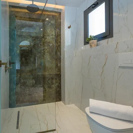 Isola Concept 4*