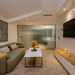 Isola Concept 4*