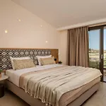 Aparthotel Isola Concept 4*