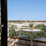 Aparthotel Isola Concept 4*