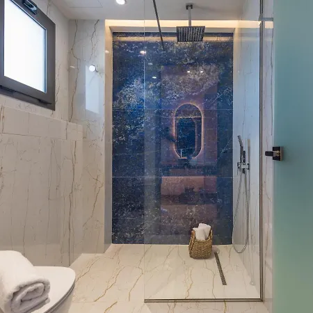 Isola Concept 4*