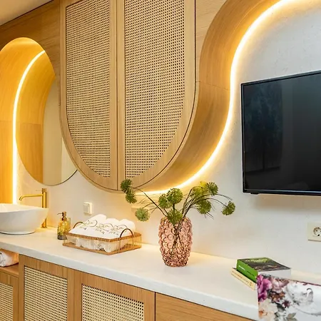 Isola Concept