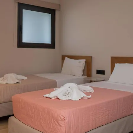 Ξενοδοχείο με διαμερίσματα Isola Concept Τσιλιβί