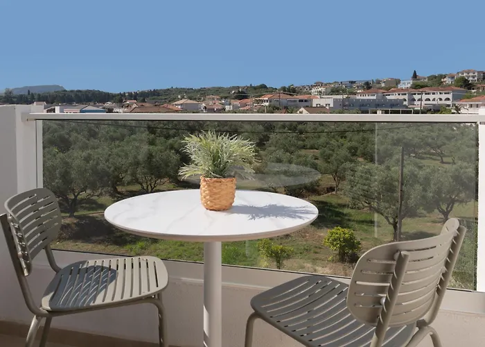 Isola Concept Ξενοδοχείο με διαμερίσματα 4*