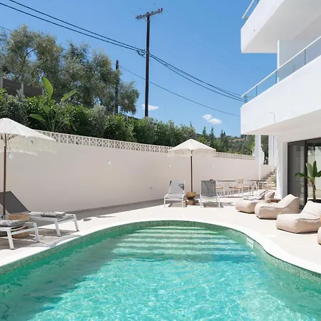 Aparthotel Isola Concept 4*